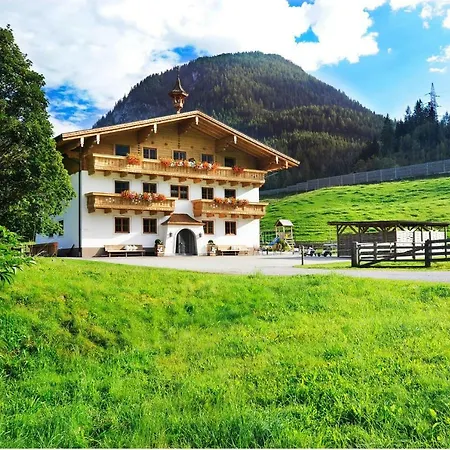 In Salzburger Land 340 *